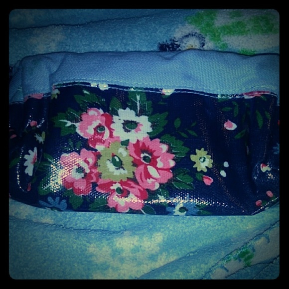 Money bag. Or makeup - Picture 1 of 3